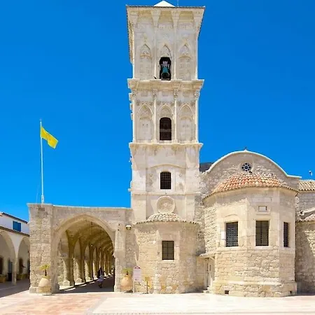 άνετο παραλιακό μακενζι