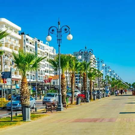 άνετο παραλιακό μακενζι Апартаменты *