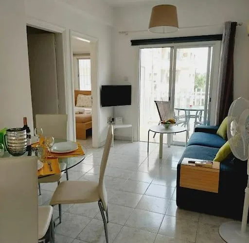 άνετο παραλιακό μακενζι * Ларнака