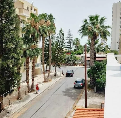 Апартаменты άνετο παραλιακό μακενζι *